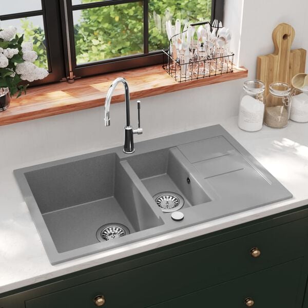 Showing Product Image 2 of 8